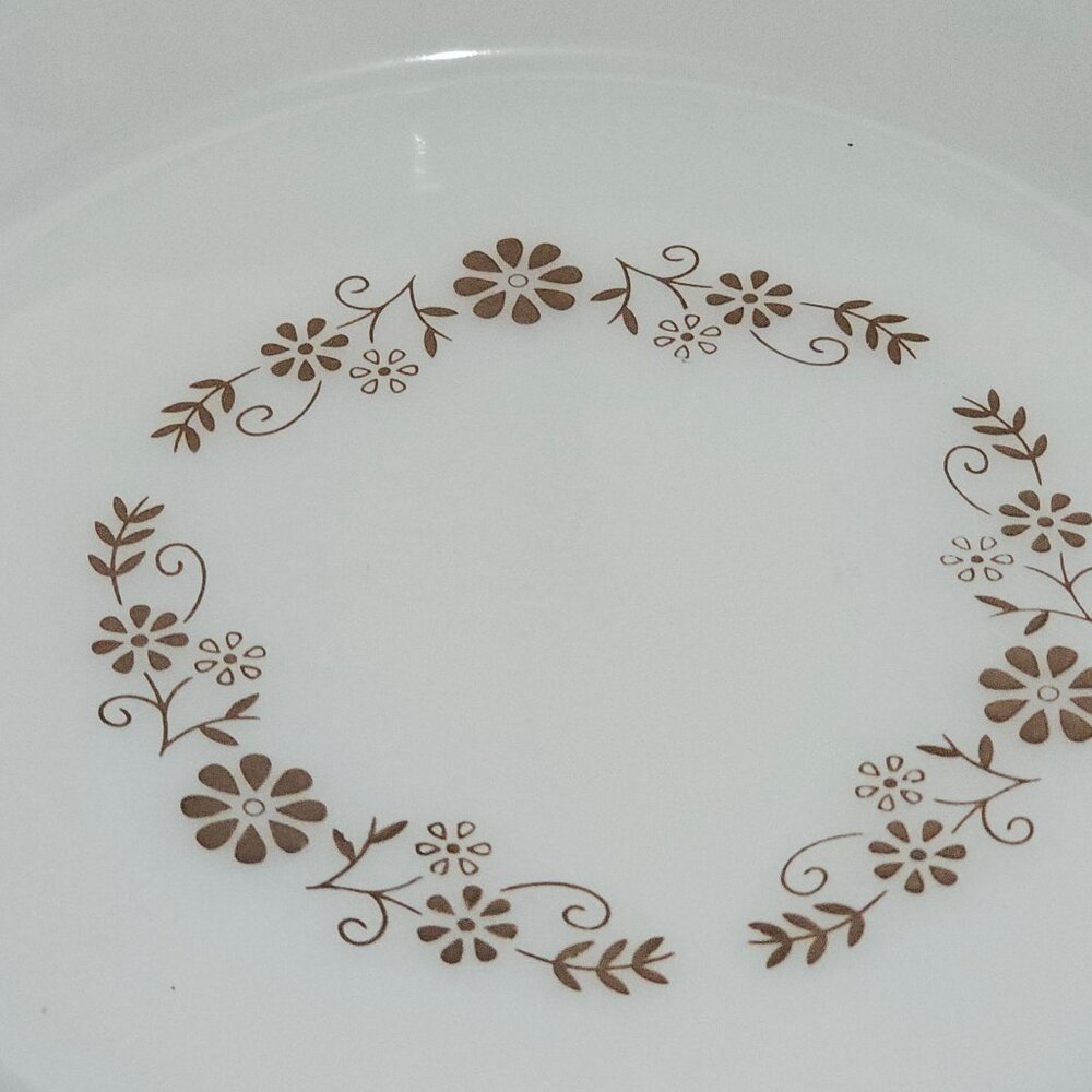 Retro Milkglass Brown Daisy Pie Plate 9" Dynaware 1970s Py-r-rey Made in Mexico - Picture 3 of 9
